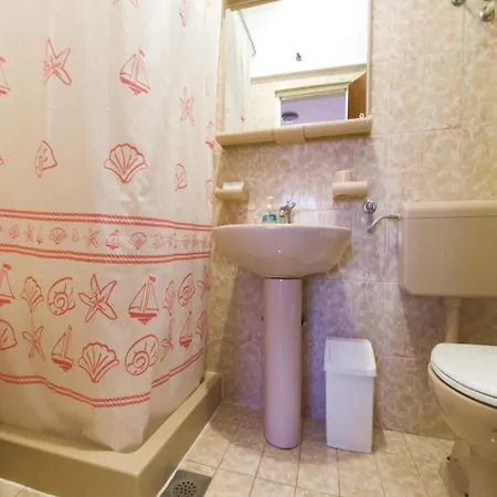 Four Bedroom In *