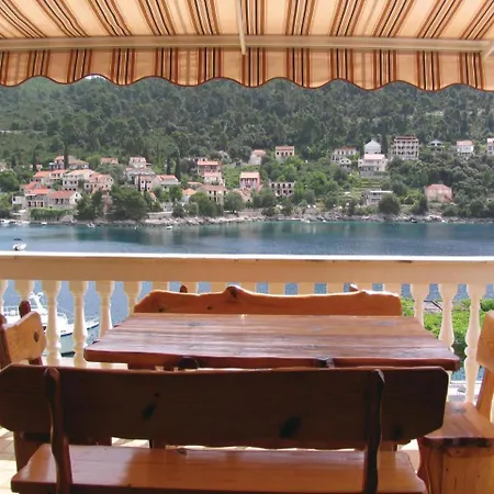 Four Bedroom In Smokvica (Korcula)